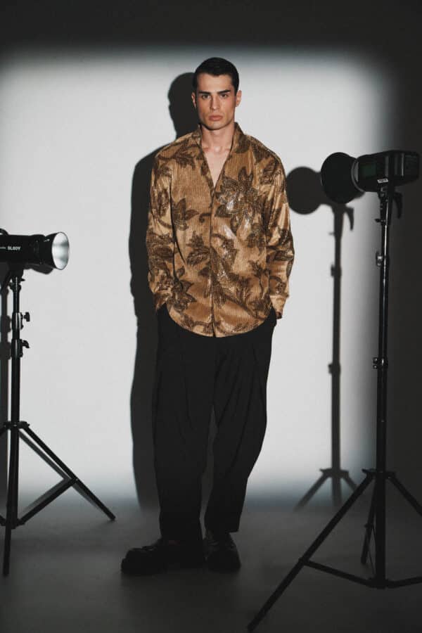 V Lotus Shirt - Image 5