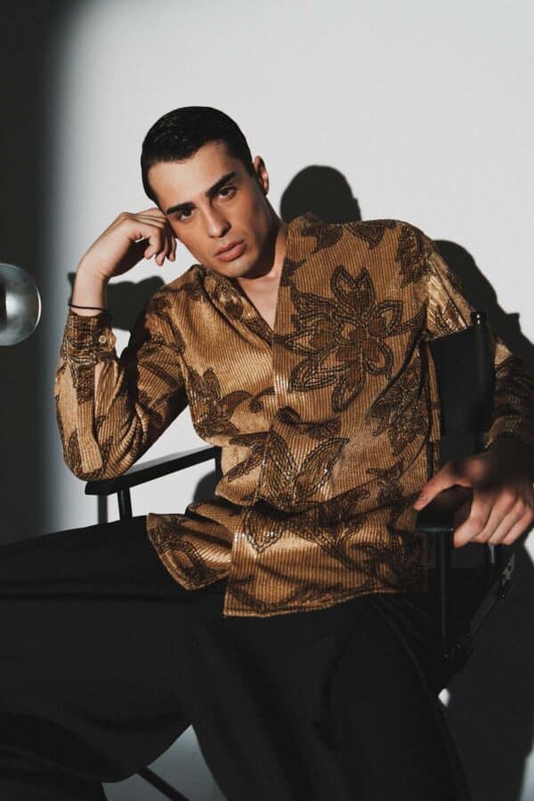 V Lotus Shirt - Image 9